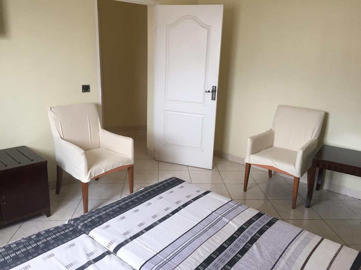 White Palace Hotel Antananarivo Bagian luar foto